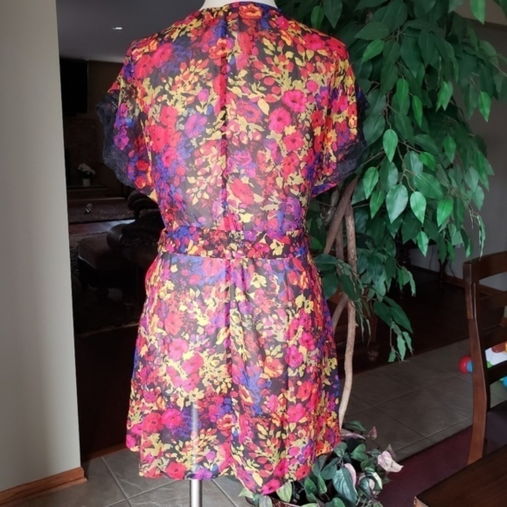 NWOT Lace Trim Vibrant Sexy Belted Robe S - Picture 5 of 8